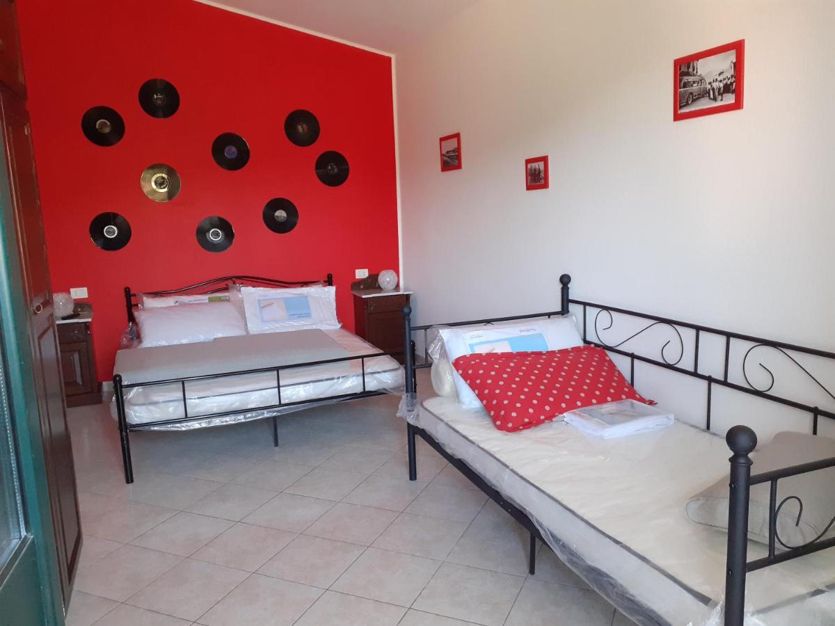 B&B Marzo '51 Villasimius Exterior foto